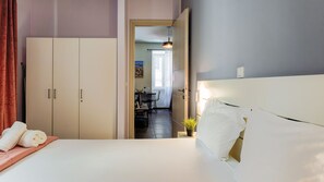 1 chambre, fer et planche à repasser, Wi-Fi gratuit, draps fournis