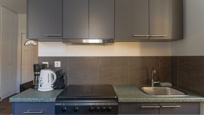 Fridge, oven, coffee/tea maker, toaster - Casa D'arte - Corfu Town (Kerkira)