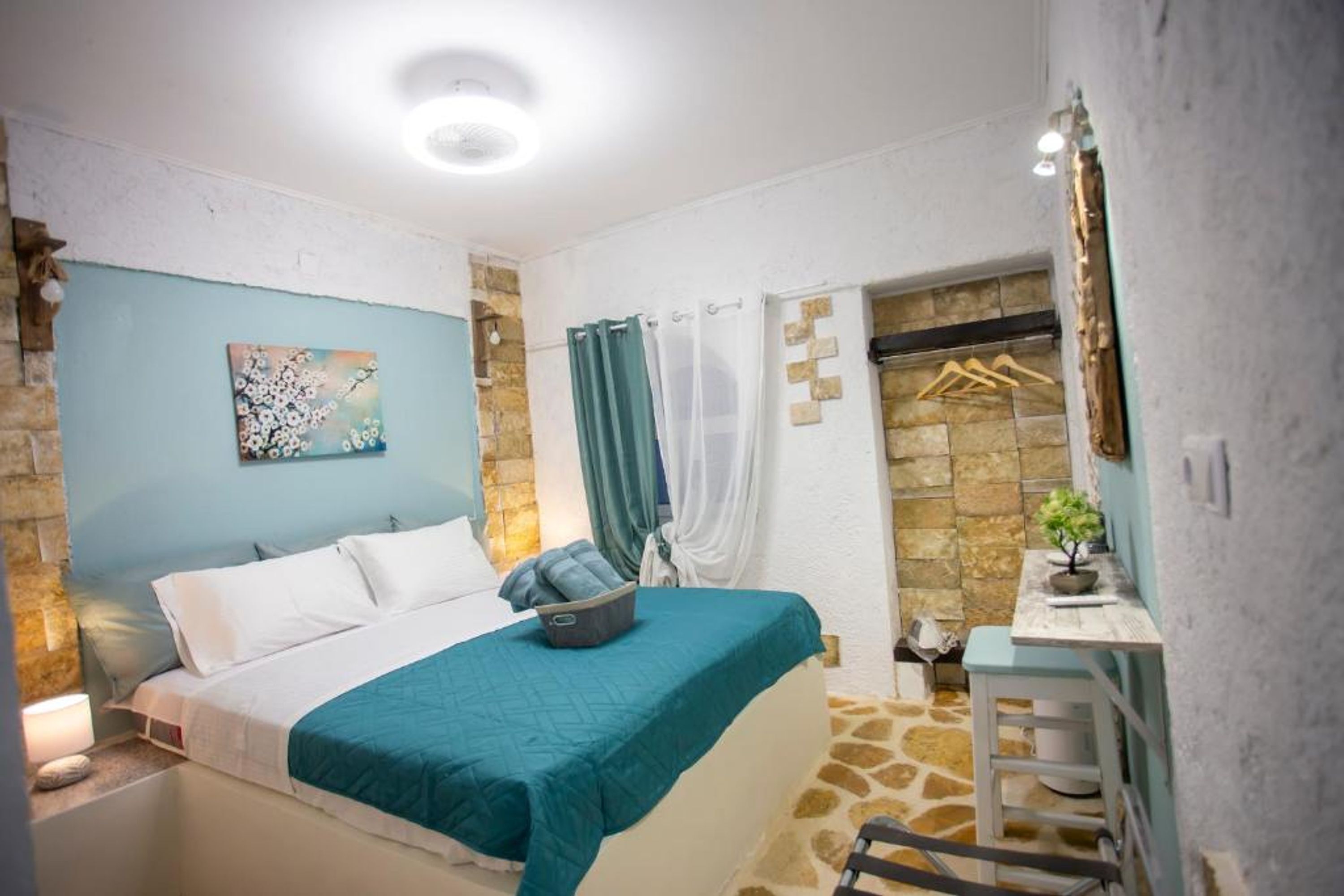 1 chambre, Wi-Fi gratuit, draps fournis