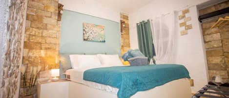 1 bedroom, free WiFi, bed sheets