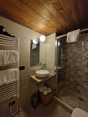 Appartement Duplex Supérieur | Salle de bain