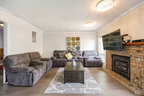 Luokittelematon kuva, 4 kautta 15, painike