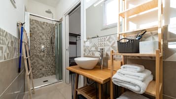Kamar Keluarga | Kamar mandi