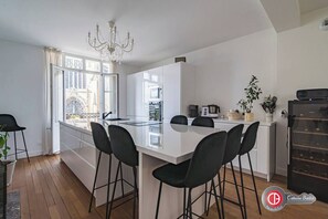 Dining - Opaline House (Reims)