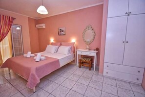 1 bedroom, free WiFi, bed sheets - Standard Studio near the beach (Agios Gordios)