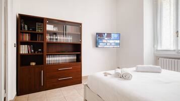 Bügeleisen/Bügelbrett, kostenloses WLAN, Bettwäsche