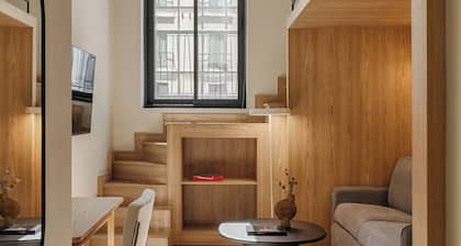 Leon II by Zoia Living