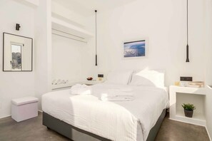 2 bedrooms, bed sheets - Villa Paradiso 1 with private pool (Heraklion)
