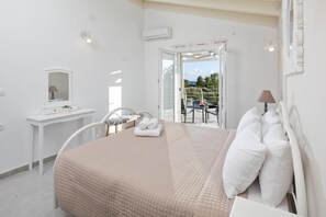 3 bedrooms, iron/ironing board, travel cot, bed sheets - Villa Casa Di Billy in Chalikounas (Chalikounas)