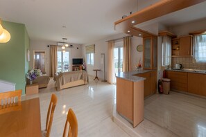Interior - Villa Marie with private pool (Rethymno)