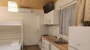 Frigorifero, forno, pentole/stoviglie/utensili