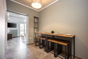 Dining - Sunny 3bd flat,Acropolis view (Athina)