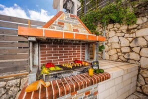 Property grounds - Villa Olga in Kateleios (Kateleios)