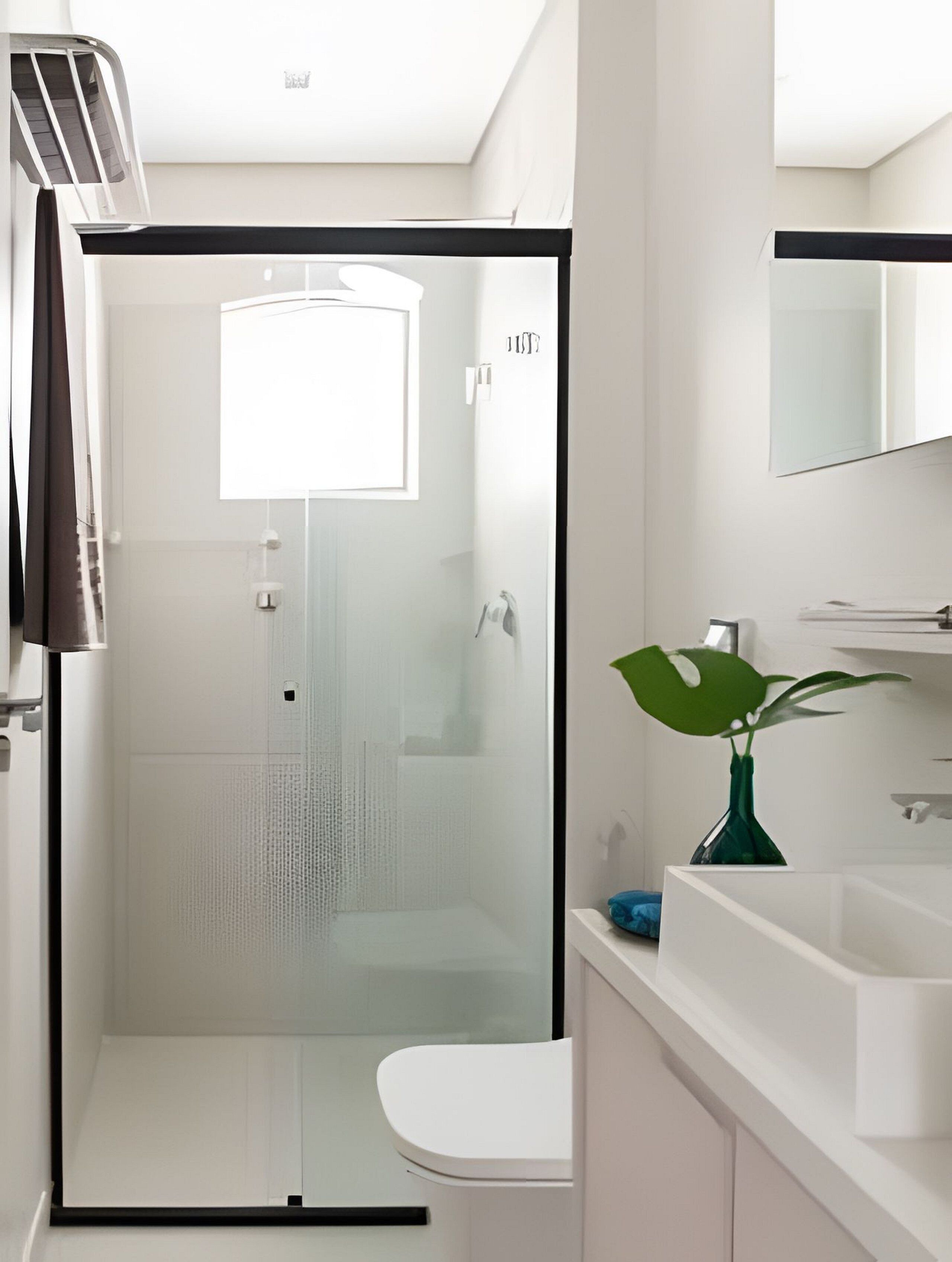 Apartment | Bathroom | Hair dryer, towels