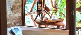 Mountain View Suite Suchipakari Jungle Lodge