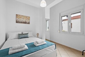 2 bedrooms, free WiFi, bed sheets - Marika’s Apartment in Chania (Chania)