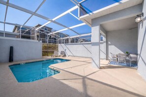Pool - CG1086 - Modern Home - Champions Gate (Davenport)