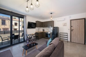 TV - Halepa Apartment in Chania Esther 1 (Chania)