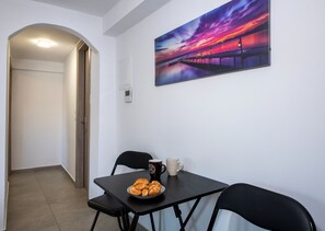 Dining - Halepa Apartment in Chania Jasmine 4 (Chania)