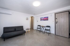 TV - Halepa Apartment in Chania Jasmine 4 (Chania)