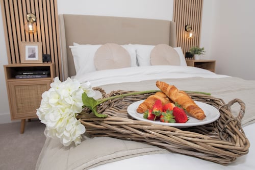 The Malt House - Modern & Cosy Town Centre Retreat