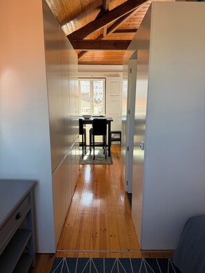 Unclassified image, 3 of 17, button - Vrbo Property (Porto)