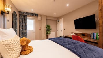 Deluxe-Apartment | Zimmersafe, Schreibtisch, laptopgeeigneter Arbeitsplatz