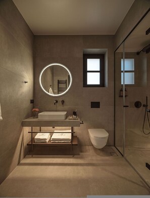 Bathroom - The Grand View Suite with large Veranda by Oreno (Tsepelovo)