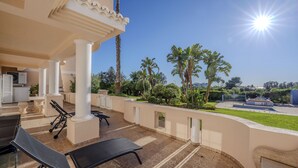 Terrace/patio - Praia da Marinha Apartment (Lagoa)