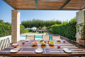 Outdoor dining - Sunny Exclusive Ena in Chaniotis (Chaniotis)