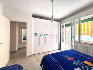 2 bedrooms - 5 sleeping places in the central area Ref. Nettuno-Rif. NETTUNO (San Vincenzo)
