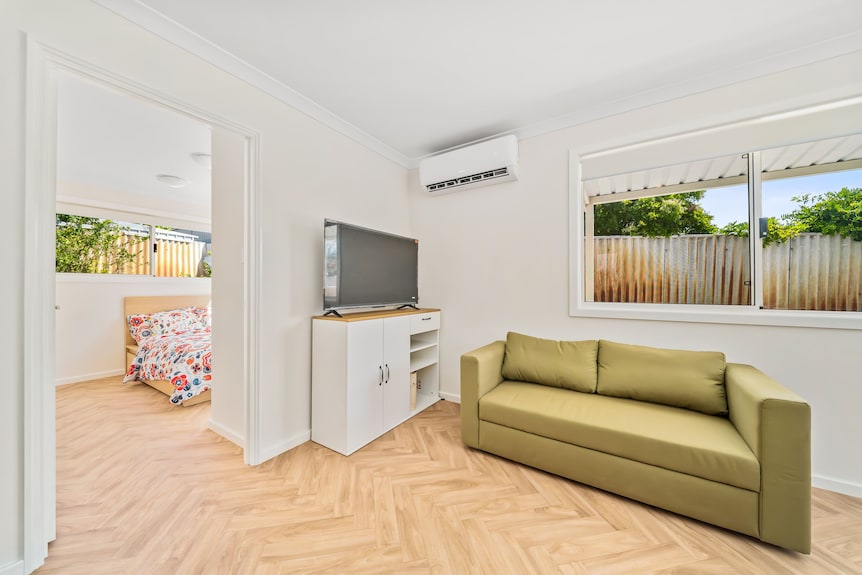 Modern 3br Retreat | Sleeps 6 | Near Fiona Stanley & Murdoch University - Riverton