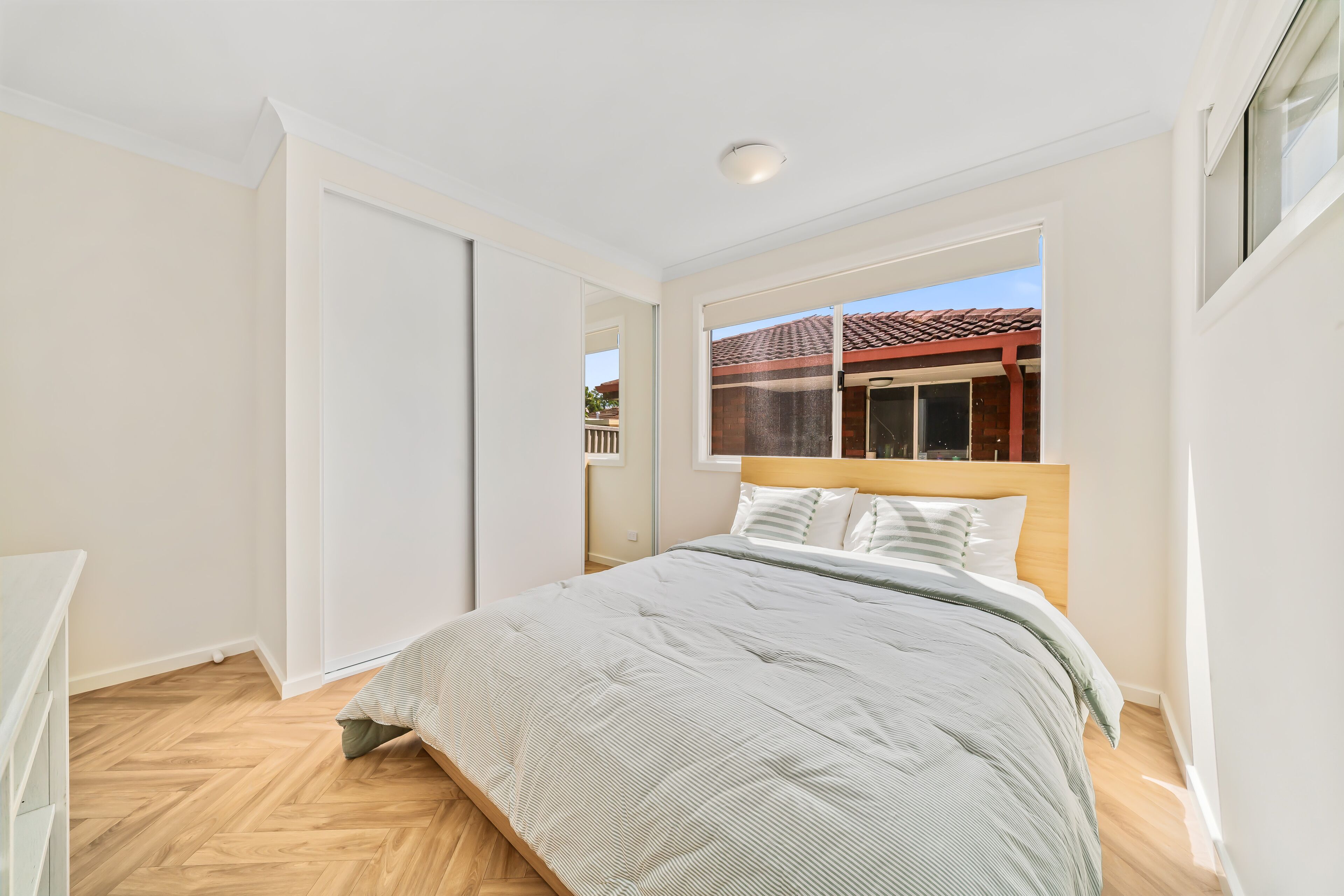 Internet, bed sheets