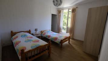 Iron/ironing board, WiFi