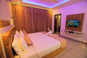 华丽双人房, 阳台, 花园景观 | 免费 WiFi