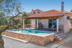 Pool - Villa Gisele with Private Pool (Tragaki)