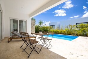 Outdoor dining - Sosua Ocean Village Villa 24 (Cabarete)