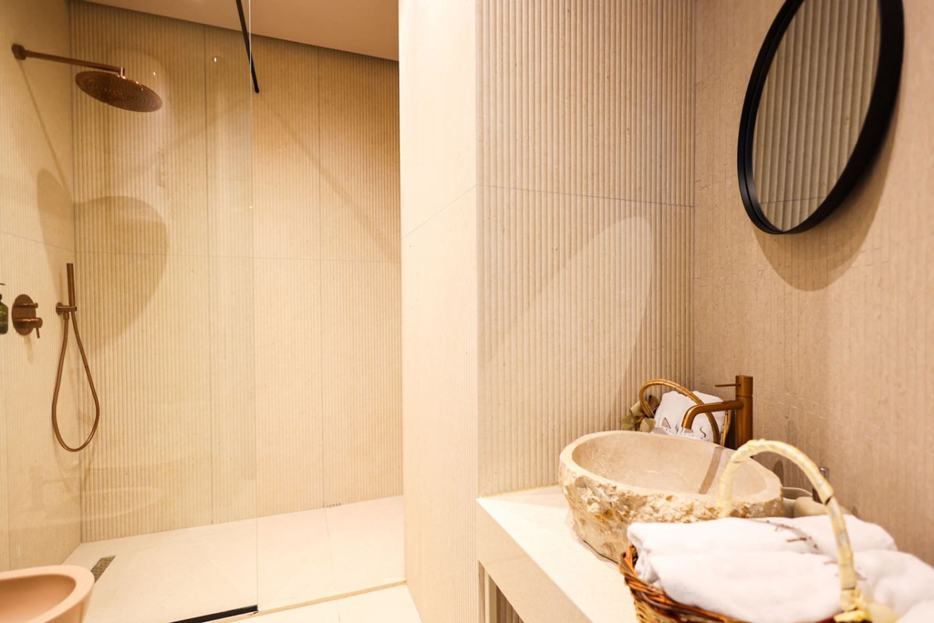 Hair dryer, towels