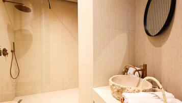 Hair dryer, towels