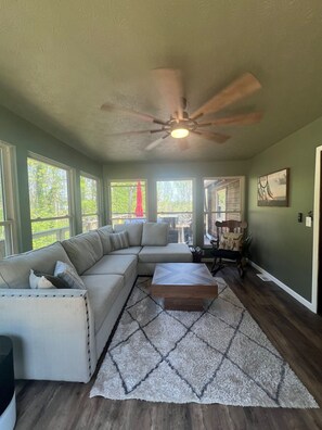 Immagine non classificata, 3 di 13, pulsante