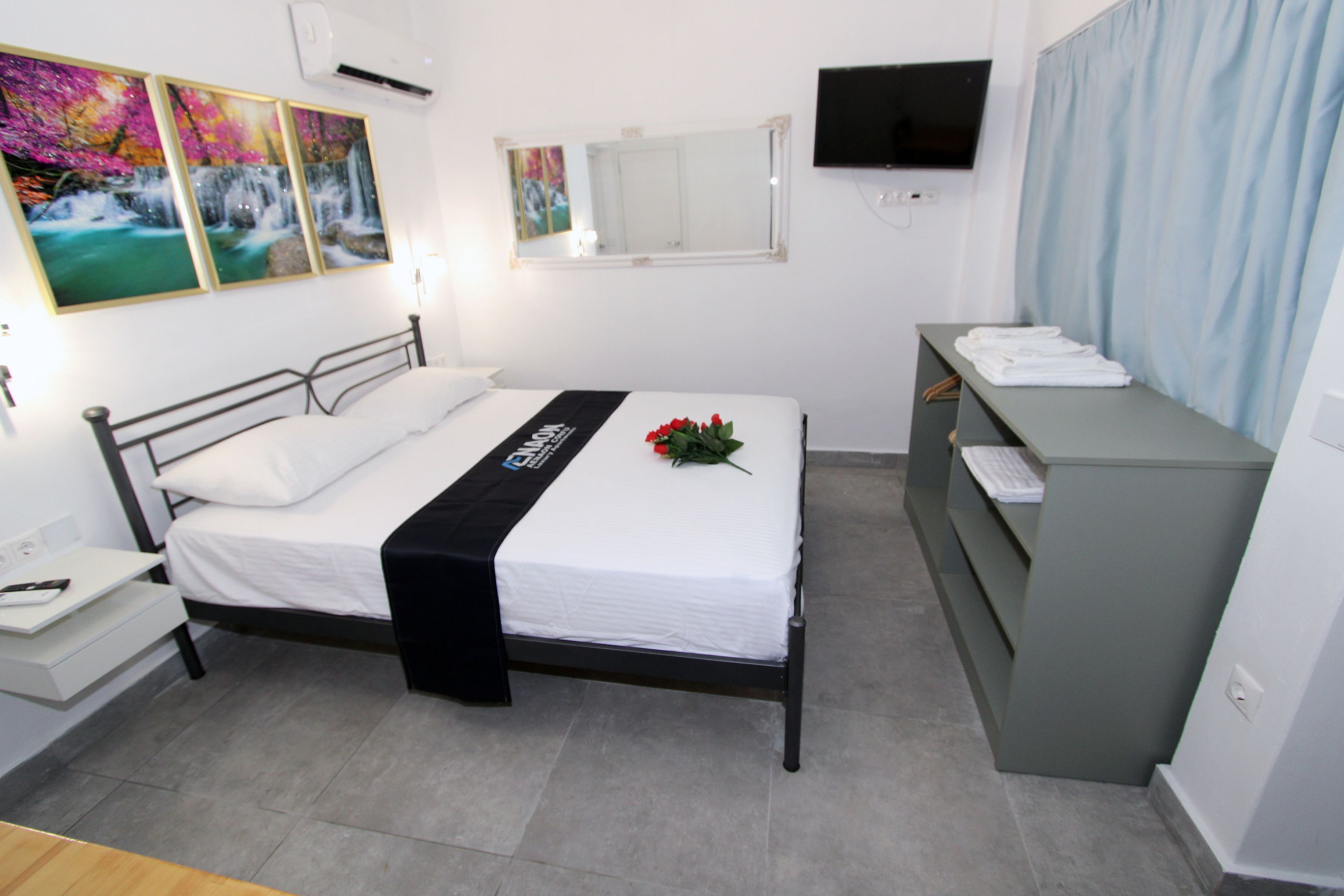 1 bedroom, desk, iron/ironing board, WiFi (free)