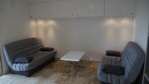 Unclassified image, 5 of 9, button - Vrbo Property (Mandelieu-la-Napoule)