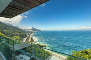 Property grounds - Stunning mansion in Joatinga, Rio de Janeiro. (Rio de Janeiro)