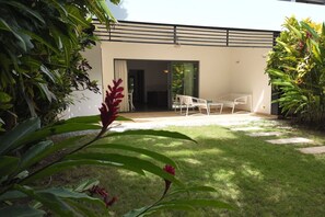 Terrace/patio - 2 Bedroom Pool Apartment (Las Terrenas)