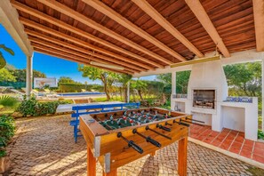 Terrace/patio - Muxima in Quelfes with 3 bedrooms and 2 bathrooms (Quelfes)