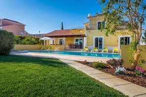 Pool - Amapola in Quelfes with 4 bedrooms and 4 bathrooms (Quelfes)