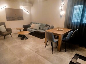 Living area - Frank & Jimmy’s Apartment I (Trikala)