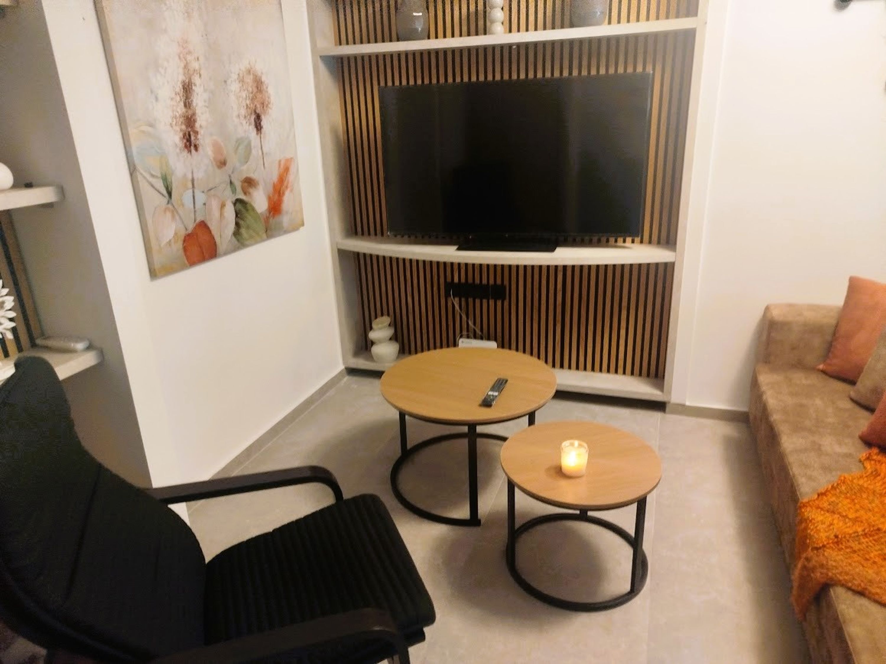 TV, offices