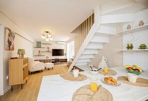 Interior - Coastal Charm by Neuvel (Glyfada)