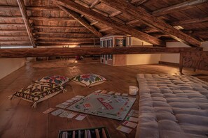 4 Schlafzimmer, Bügeleisen/Bügelbrett, Reisekinderbett, kostenloses WLAN